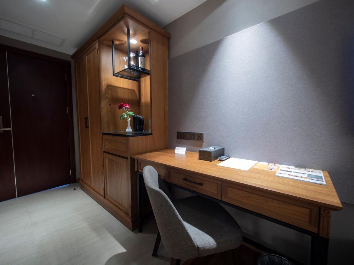 Prince Hotel Yangon Exterior photo